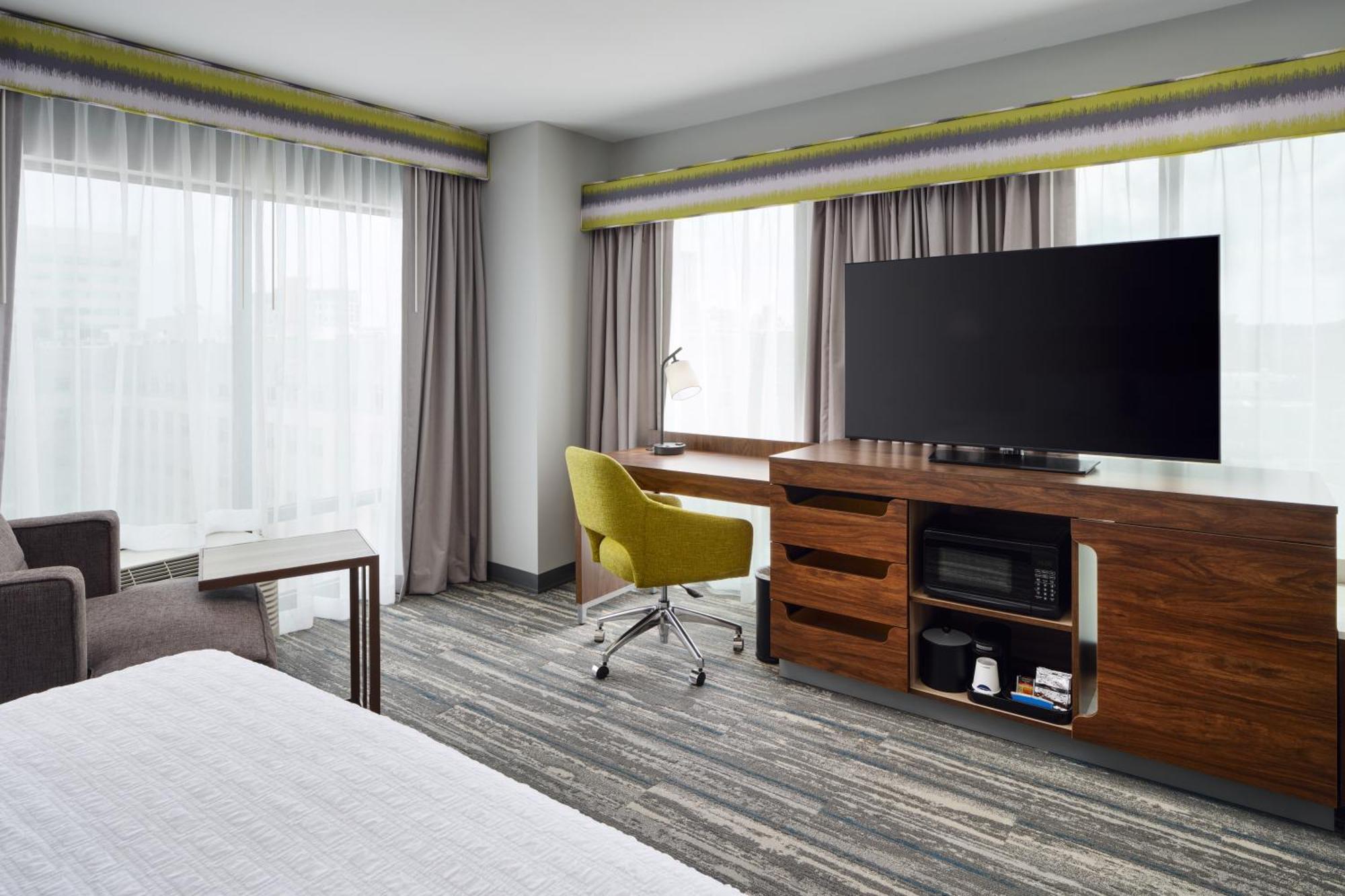 Hampton Inn Towson Downtown Exterior photo